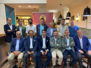 Rafael Serna visita la Tertulia Taurina 'El Porvenir'