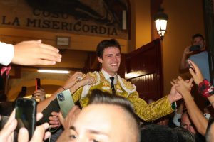 Cristiano Torres, triunfal alternativa en Zaragoza