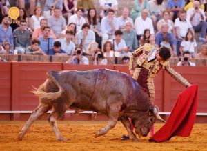 Fabio Jiménez, premiado como mejor novillero del año en Sevilla