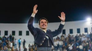 Andy Cartagena, cuatro orejas en su reaparición en Lerdo