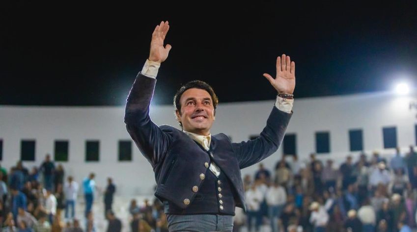 Andy Cartagena, cuatro orejas en su reaparición en Lerdo