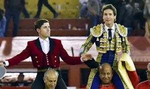 Doble salida a hombros en San Luis Potosí