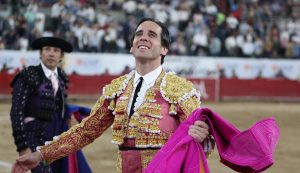 Gran toreo y oreja para Juan Ortega en Guadalajara