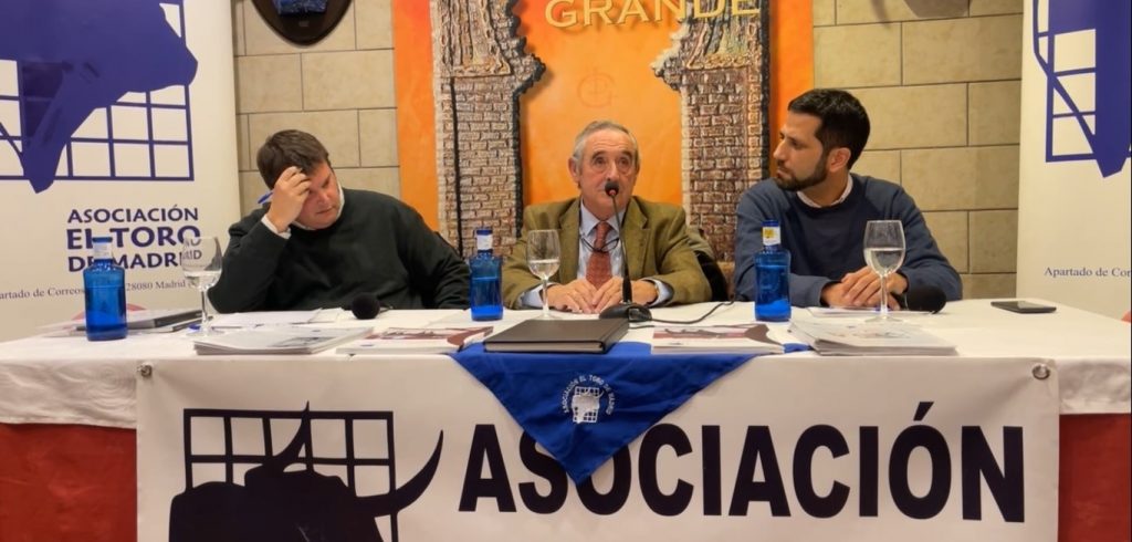 José Joaquín Moreno Silva visita la Asociación El Toro de Madrid
