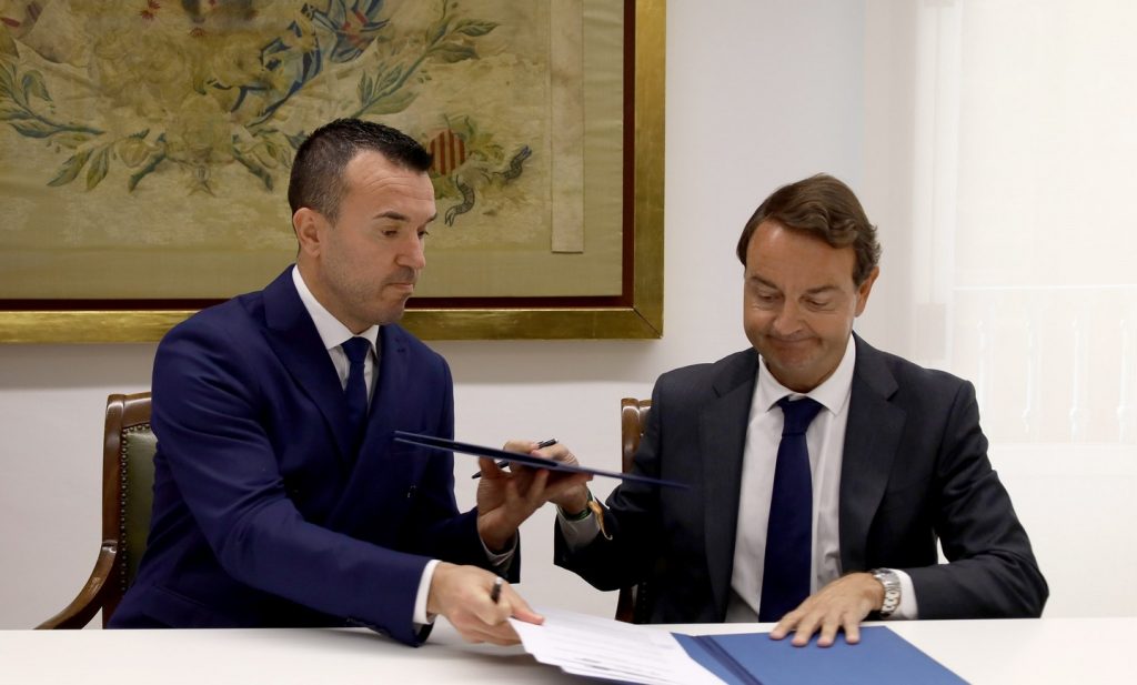 Nautalia seguirá al frente de Valencia una temporada más