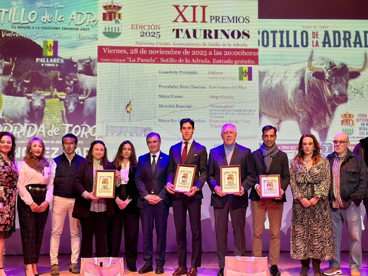 Sotillo de la Adrada hace entrega de sus premios taurinos 2025