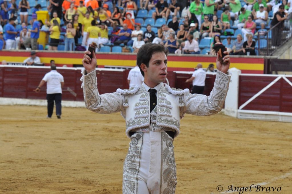 El novillero Ignacio Candelas queda libre