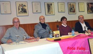 Tomás Angulo y Paquito Ruiz, con la afición de Cáceres
