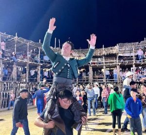 Cuatro orejas para Andy Cartagena en Yucatán