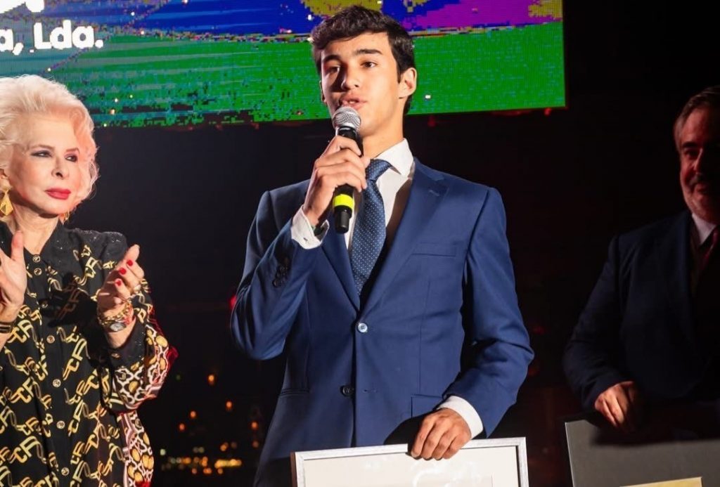 Tomás Bastos, doble premio en Portugal