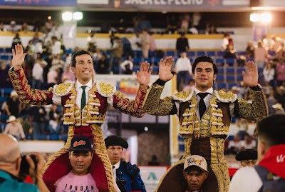 Puerta grande de David de Miranda y Colombo en San Cristóbal