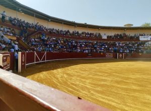 Las figuras del toreo homenajean a 'El Chuli' en Montoro
