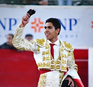 Oreja para Sergio Flores y Héctor Gutiérrez en Guadalajara