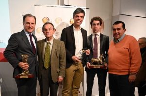 Víctor Hernández y Jandilla, premiados en Madrid