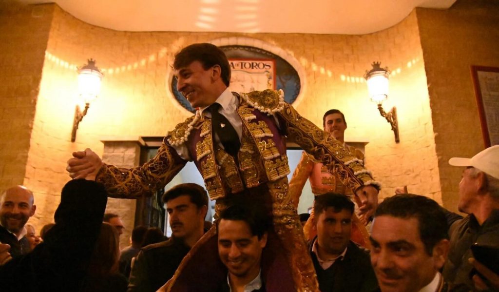 Debut con caballos e indulto de Alejandro Duarte en Los Barrios