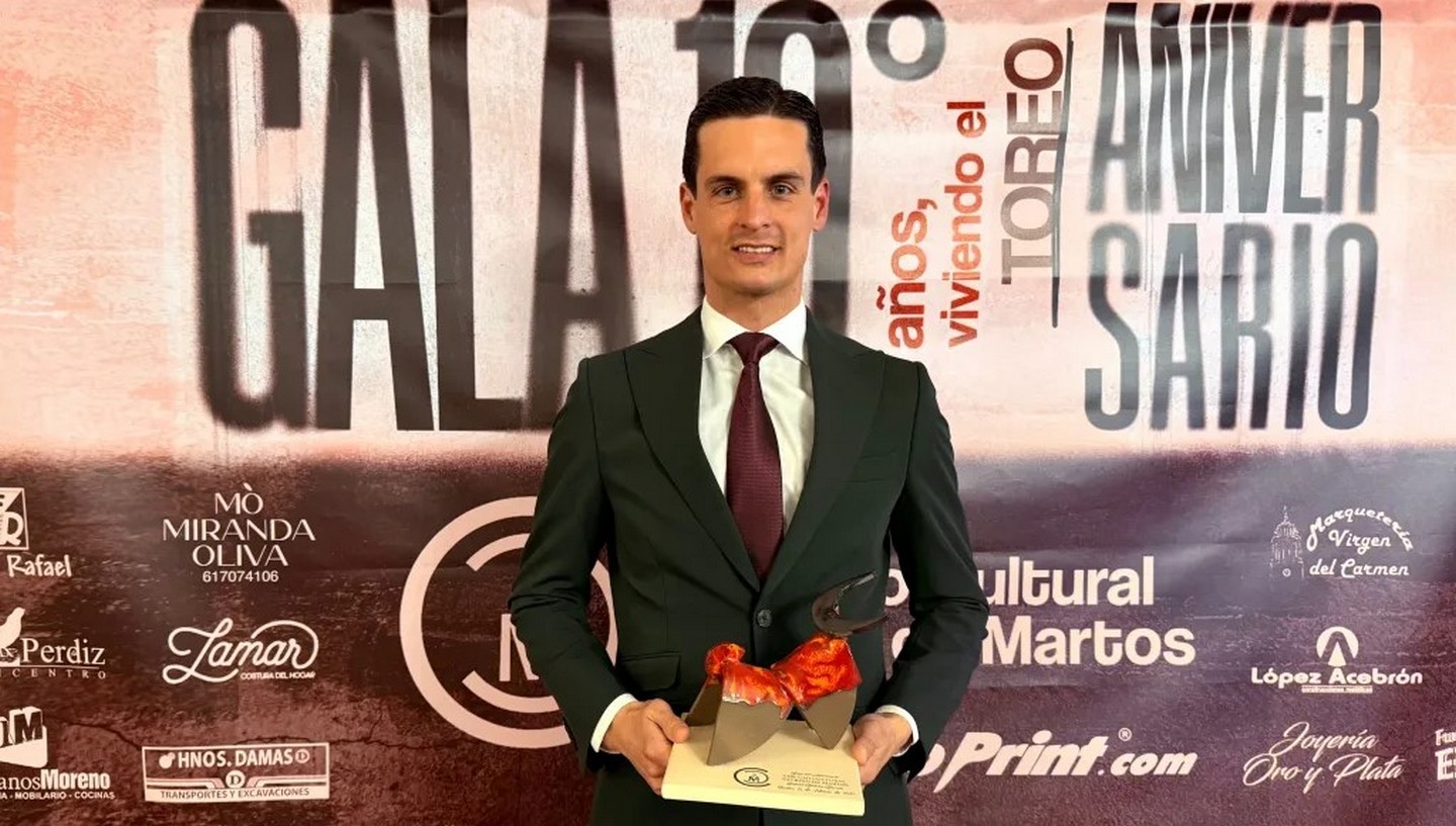 El Círculo Cultural Taurino de Martos distingue a David Galván