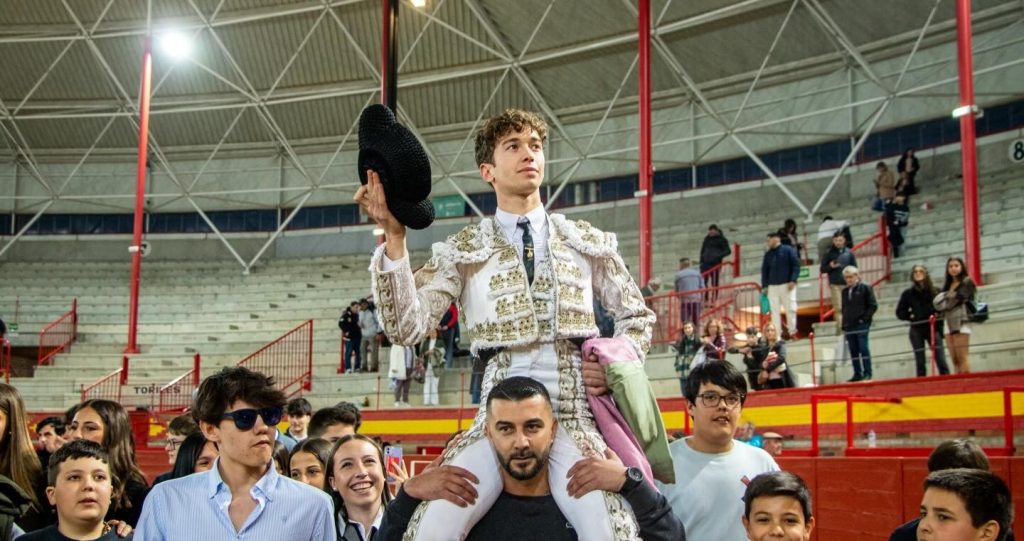 Actuación redonda de Israel Guirao en Valdemorillo