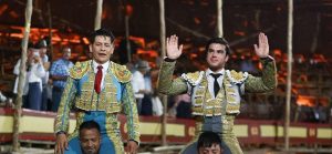 El Zapata y Colombo, a hombros en La Petatera