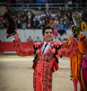 Marco Pérez, a por el triplete en Arles