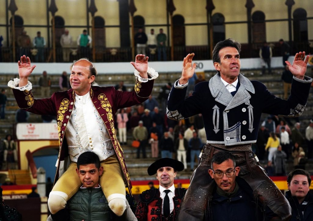 Puerta grande de Sergio Galán y Ribeiro Telles en Almendralejo