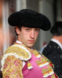 Víctor Hernández se presenta en Fallas tras impactar en Illescas