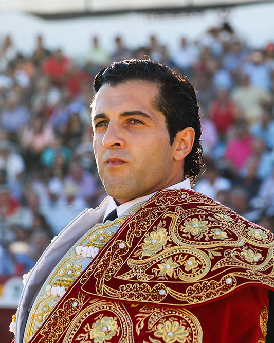 Antonio Linares, seis toros en solitario en Tomelloso