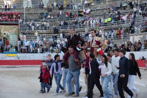 Daniel Luque y Tomás Rufo triunfan en Arles