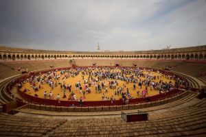 Los aficionados acuden en masa a la Maestranza de Sevilla