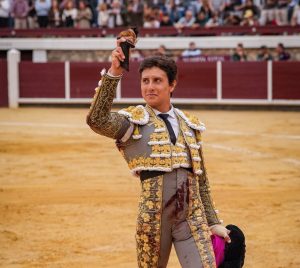 Tres orejas en la corrida de Brihuega