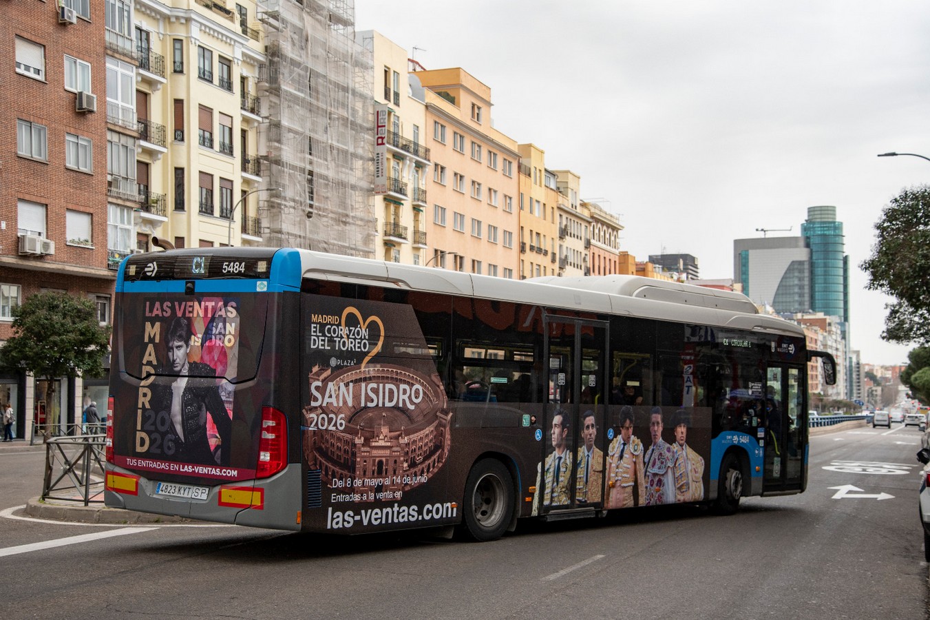 San Isidro ya late en las calles de Madrid