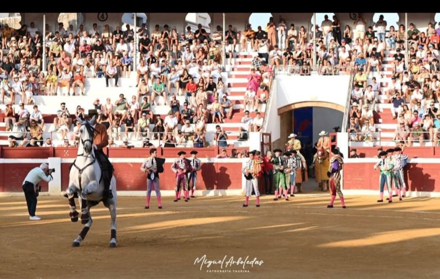 Figuras en una gran temporada en Ondara