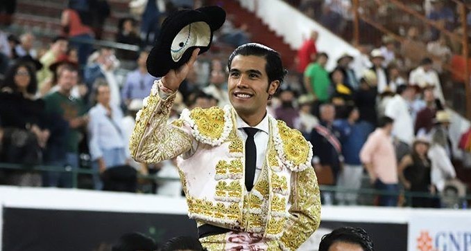 Diego San Román, en lo más alto del pódium mexicano