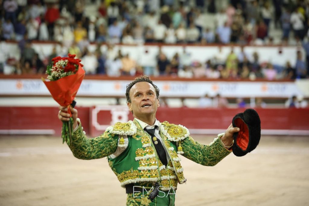 Orejas para Antonio Ferrera y Bruno Aloi en Aguascalientes