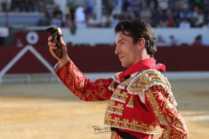 Oreja para Juan Molas en Aire sur I´Adour