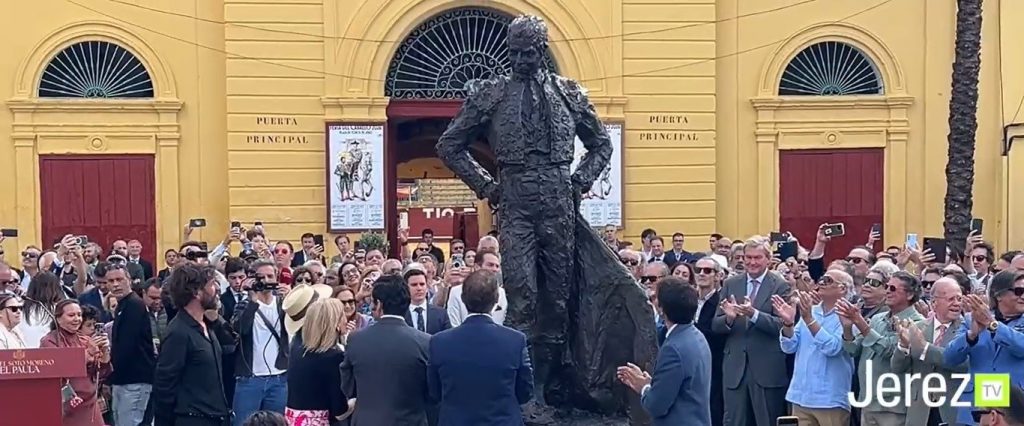 Se inaugura el monumento a Rafael de Paula en Jerez