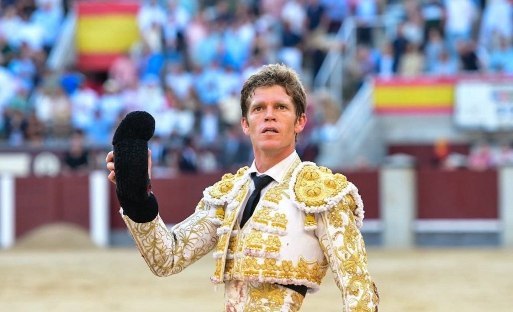 Borja Jiménez pierde el triunfo con la espada en Madrid
