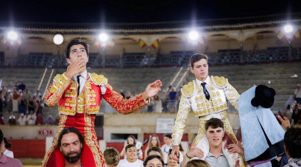 Puerta grande de Jorge Martínez y Marco Pérez en Lorca