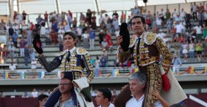 Corrida triunfal en Istres, con indulto de Sebastián Castella