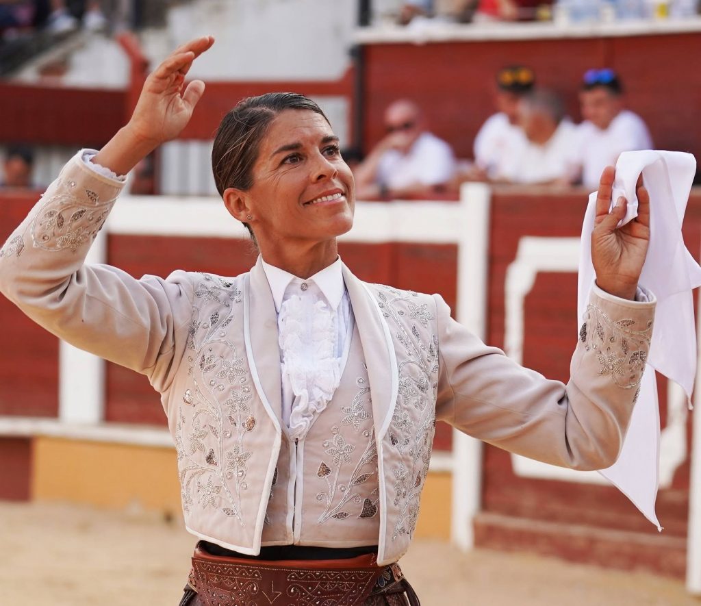 Oreja para cada uno de los rejoneadores en Soria