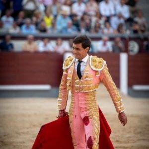 Paco Ureña recibe el alta hospitalaria