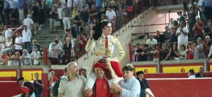 Mario Vilau abre la puerta grande en Pamplona