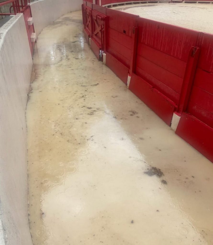 Aplazada la corrida mixta de Beaucaire