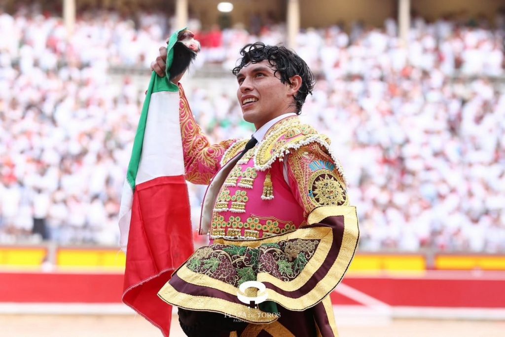 Oreja para Isaac Fonseca en Pamplona