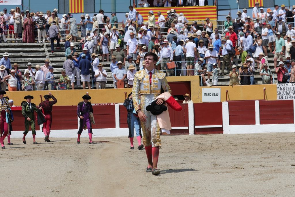 Actuación de peso de Mario Vilau en Ceret