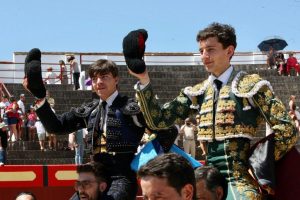 Carlos Tirado y Darío Romero, puerta grande en Brozas