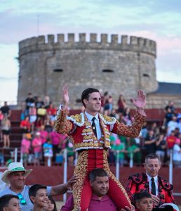 Sergio Rodríguez, puerta grande en Las Navas del Marqués