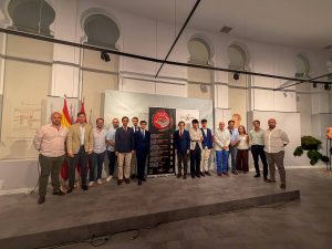 Toro Sierra presenta el I Certamen Taurino 'Puerta de la Sierra'