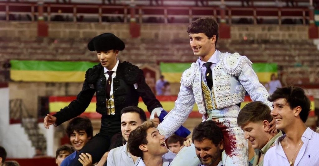 Samuel Castrejón y Antonio Santana, a hombros en El Puerto