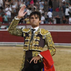 Manuel Caballero corta la única oreja en Tarazona de la Mancha