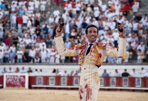Salida a hombros en Beziers de Castella y David de Miranda